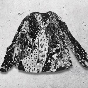 White House Black Market Mixed Print Boho Blouse Tassel Tie Neck Black/White M